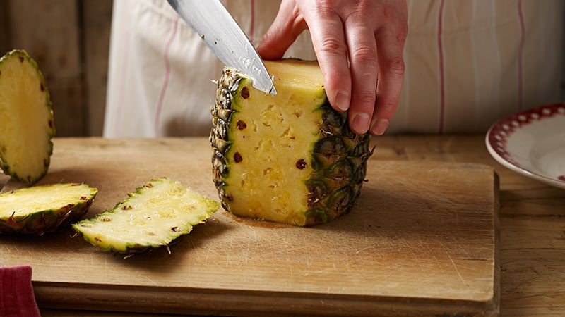 Como cortar um ananas