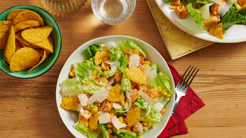 Salada Caesar mexicana de frango