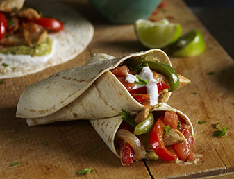 Fajitas de frango de churrasco fumado